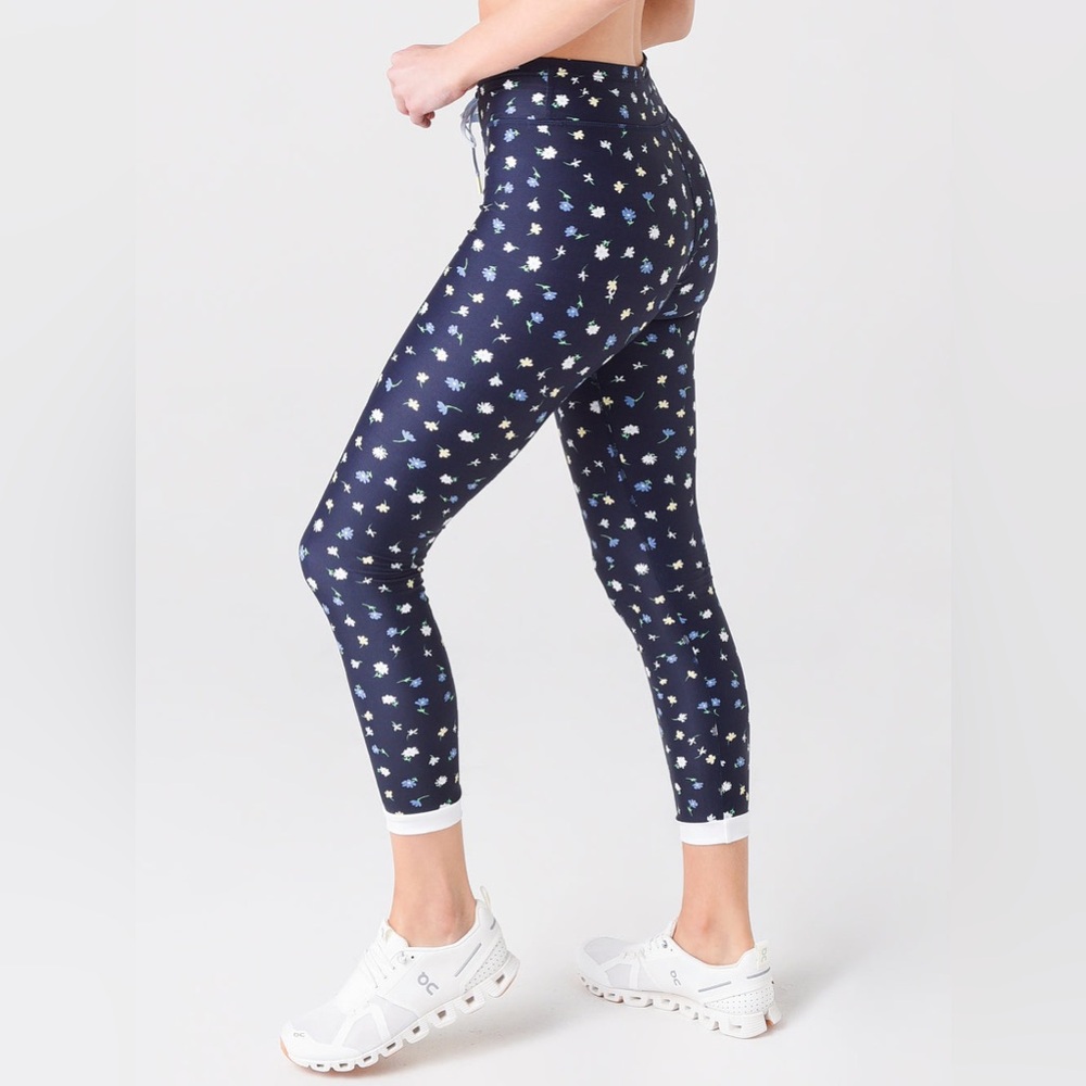 THE UPSIDE Daisy Midi Leggings
